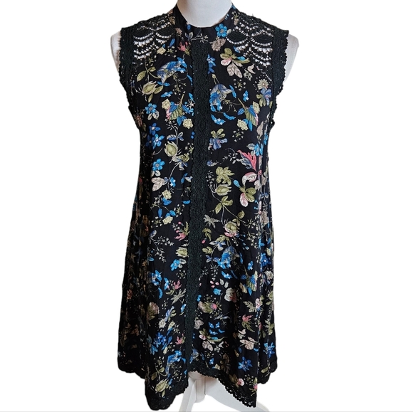 Paper Crane Dresses & Skirts - Ethereal by Paper Crane Black Floral Sleeveless Dress Sz S ? Crotchet Trim READ